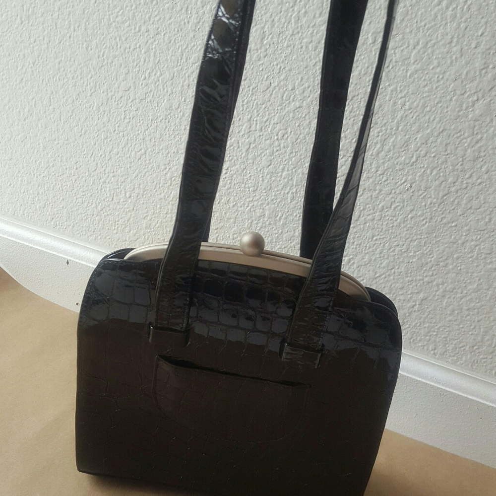 Charles David Kisslock Embossed Bag Clutch Purse